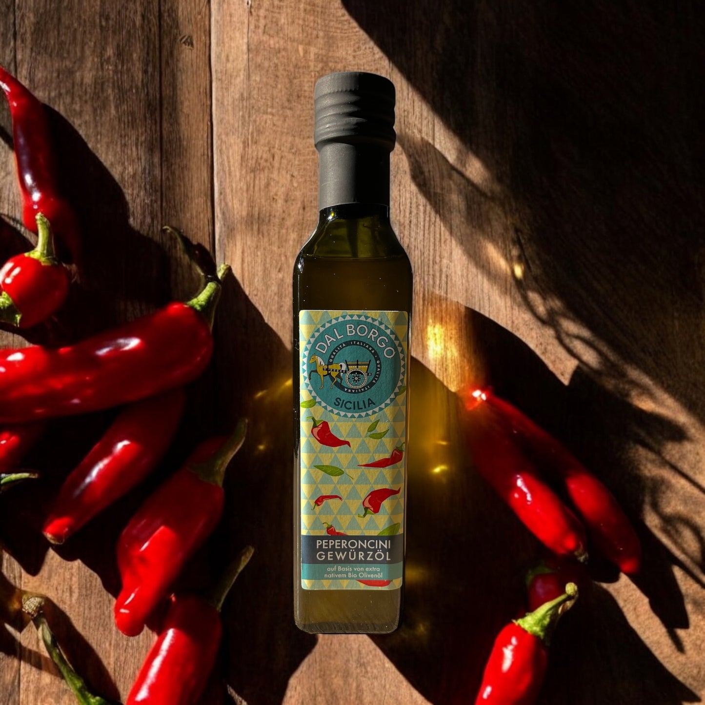Natives Olivenöl extra mit Peperoncini