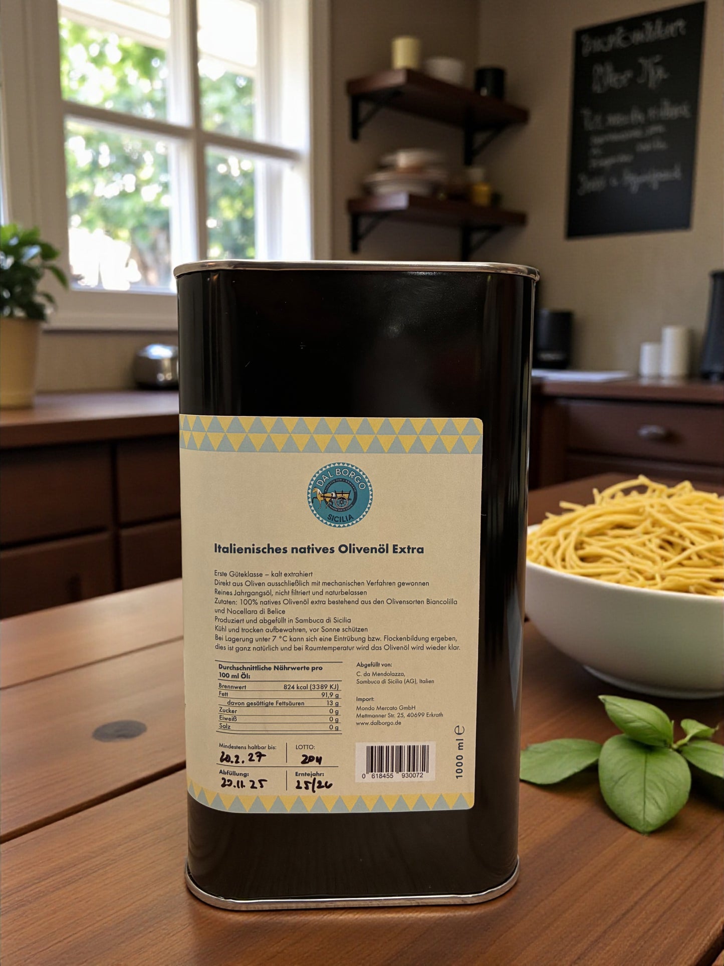 Neue Ernte: Nachhaltig erzeugtes sizilianisches Olivenöl Extra Vergine - 1 L Dose